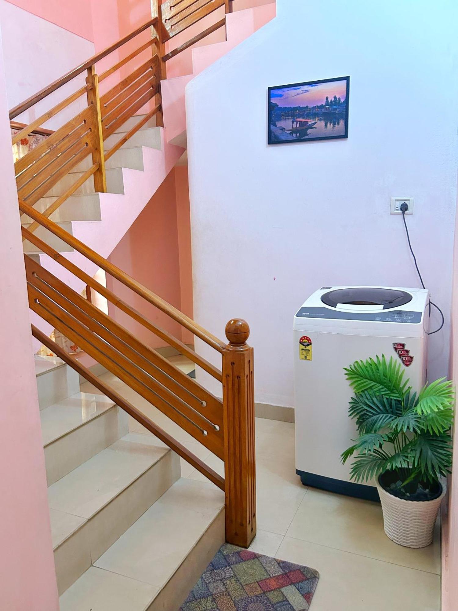 La Casa Trivandrum 4 Bhk Ac Luxury Villa At City Centre, Just 6 Kms To Airport トリバンドラム エクステリア 写真