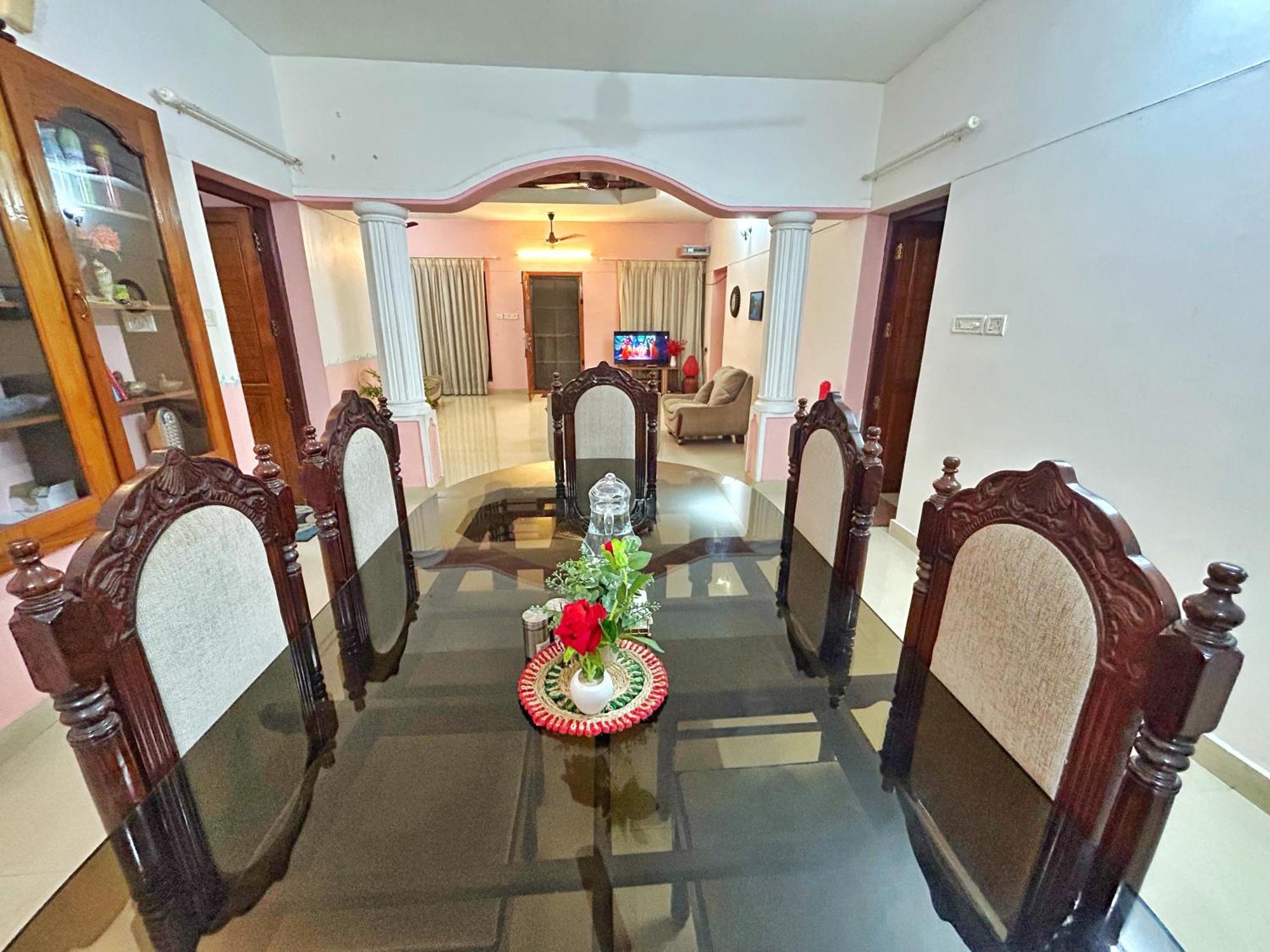 La Casa Trivandrum 4 Bhk Ac Luxury Villa At City Centre, Just 6 Kms To Airport トリバンドラム エクステリア 写真