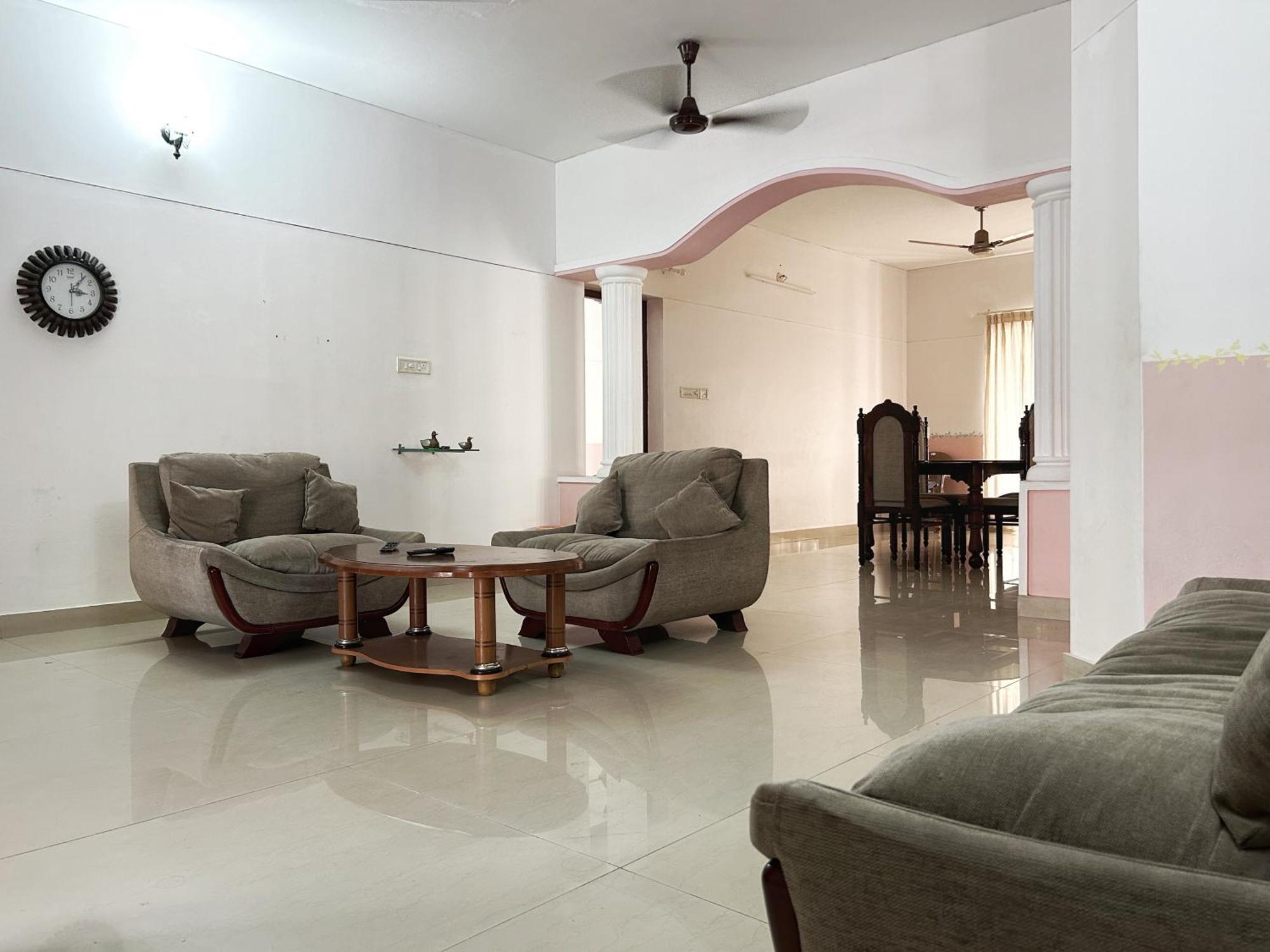La Casa Trivandrum 4 Bhk Ac Luxury Villa At City Centre, Just 6 Kms To Airport トリバンドラム エクステリア 写真